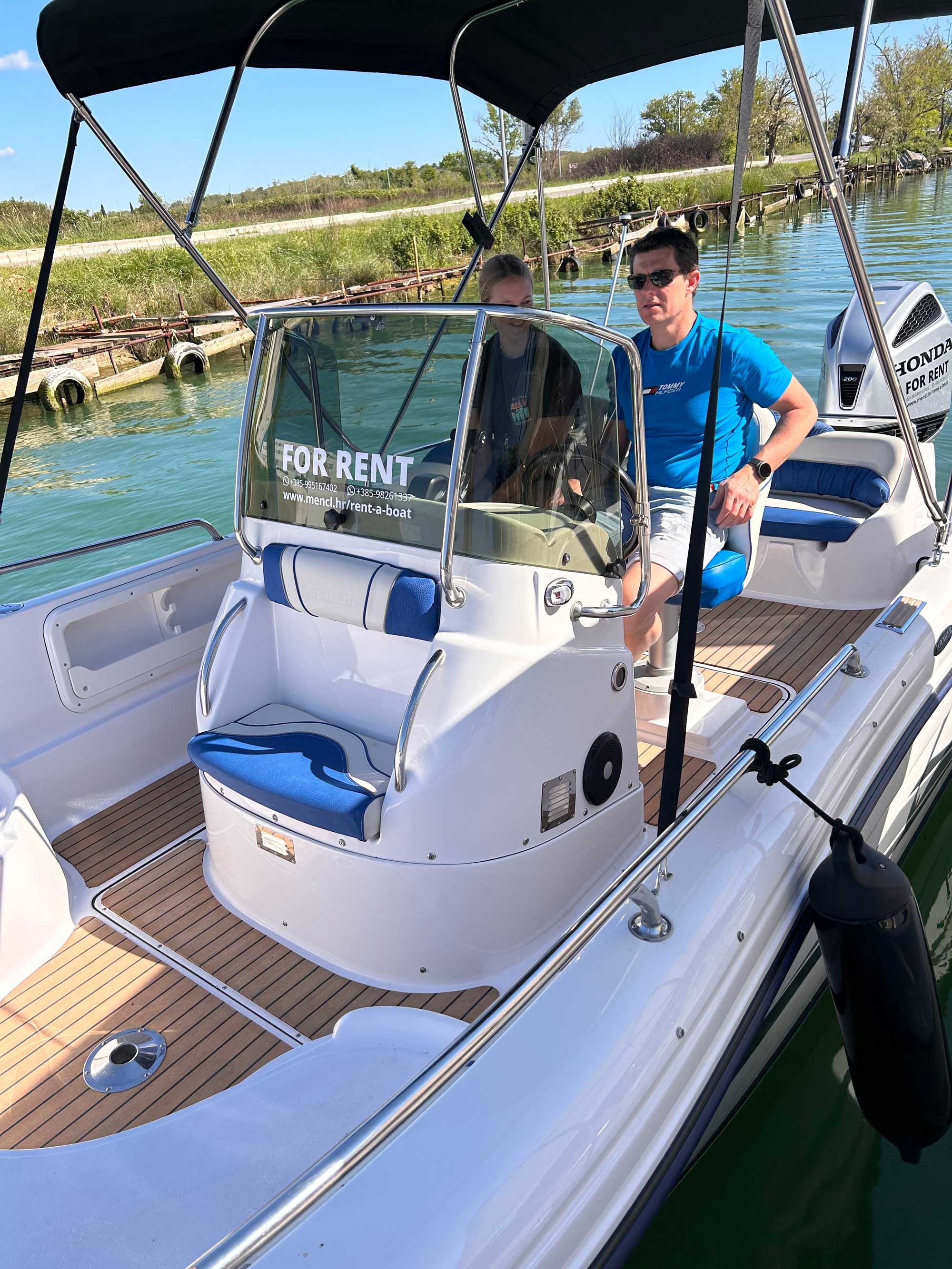 Nin rent a boat Voyager 22 Raineri Voyager 22 Nin rent a boat